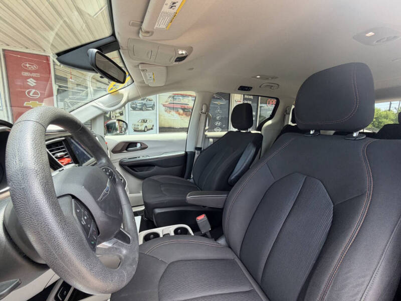 2017 Chrysler Pacifica Touring