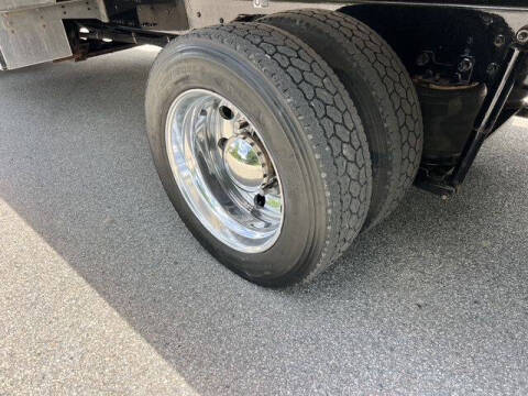 2022 Kenworth T370