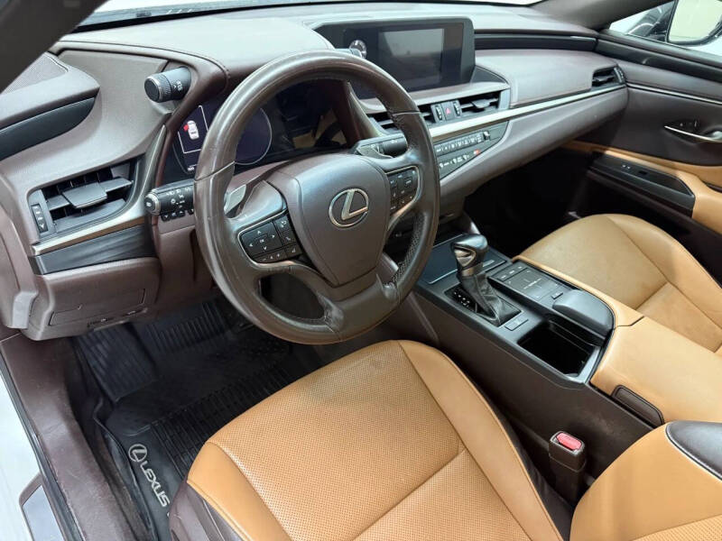 2019 Lexus ES 350