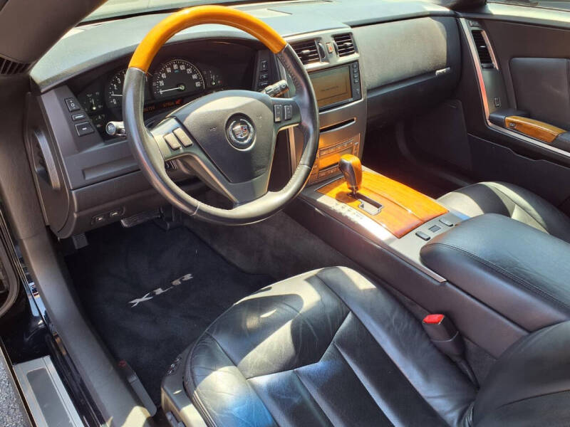 2005 Cadillac XLR