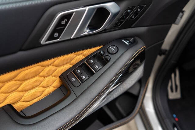 2021 BMW X5 M 21