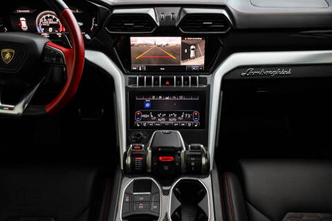 2020 Lamborghini Urus