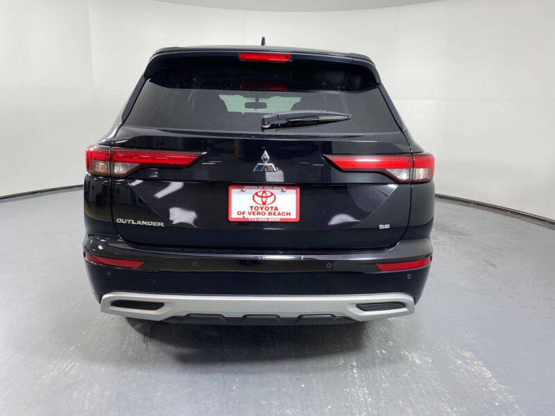 2024 Mitsubishi Outlander SE