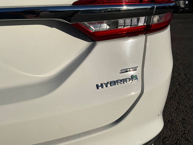 2017 Ford Fusion Hybrid SE