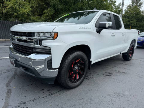 2021 Chevrolet Silverado 1500 for sale at LULAY'S CAR CONNECTION in Salem OR