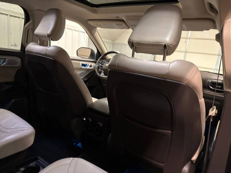 2020 Ford Explorer Platinum