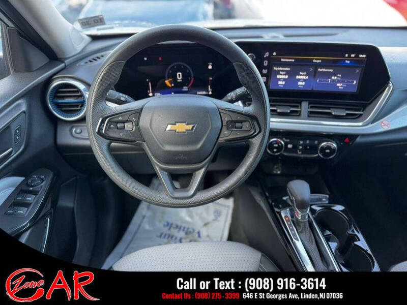 2024 Chevrolet Trax LT