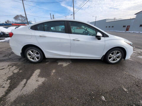 2017 Chevrolet Cruze LT Auto