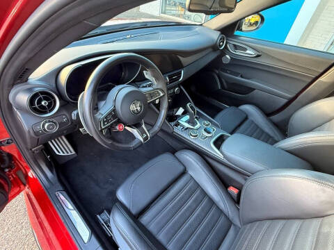 2024 Alfa Romeo Giulia Quadrifoglio