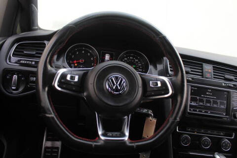 2016 Volkswagen Golf GTI S