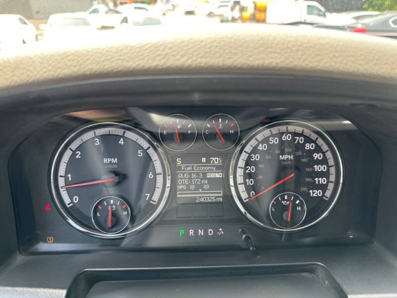 2012 RAM 1500 SLT