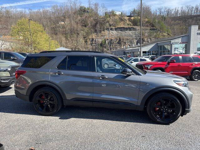 2021 Ford Explorer ST