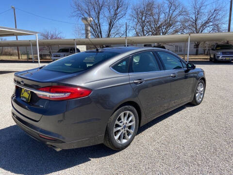 2017 Ford Fusion SE