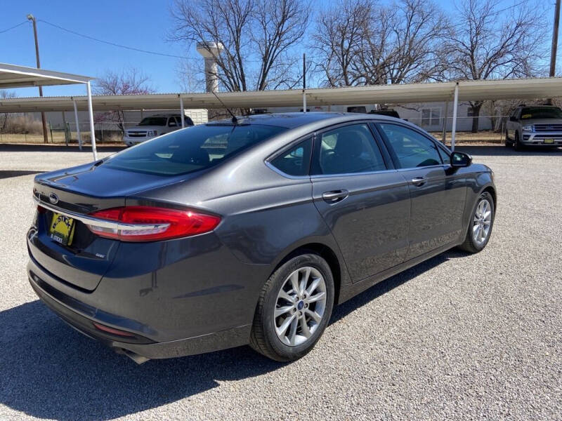 2017 Ford Fusion SE