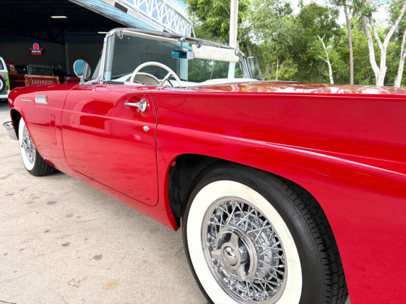 1957 Ford Thunderbird