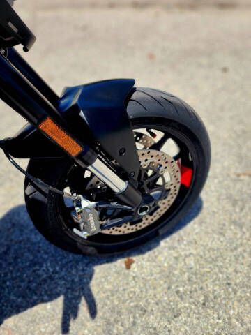 2025 Ducati Monster