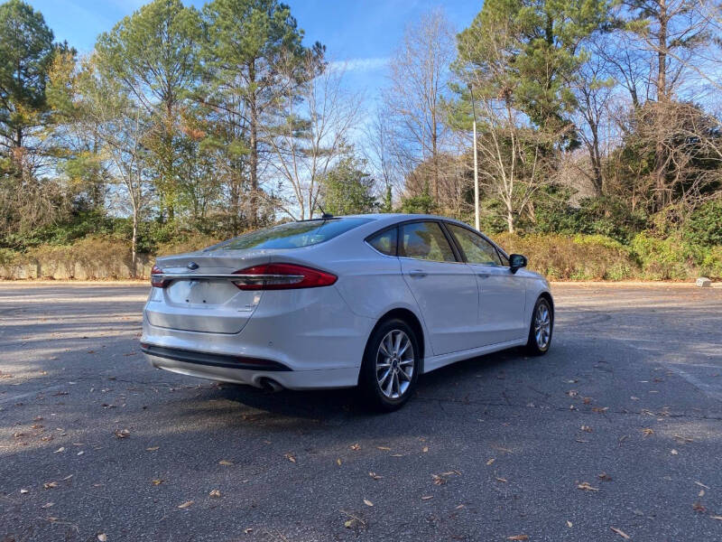 2017 Ford Fusion SE