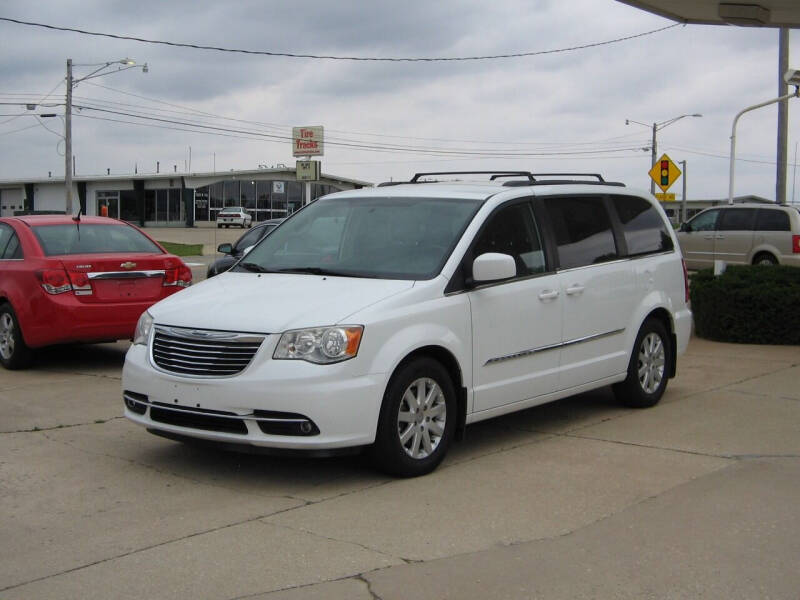 2014 Chrysler Town and Country Touring