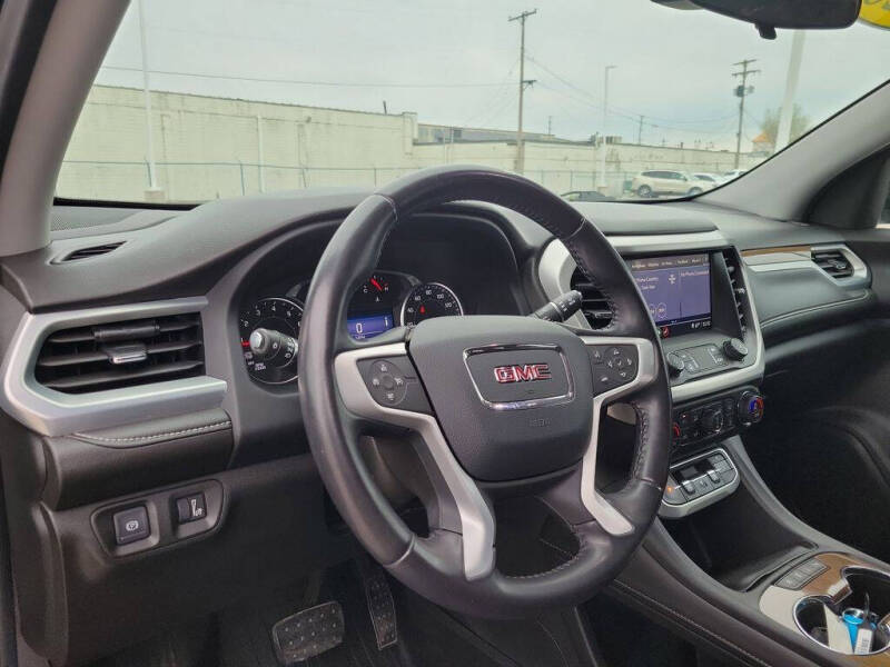 2020 GMC Acadia SLE