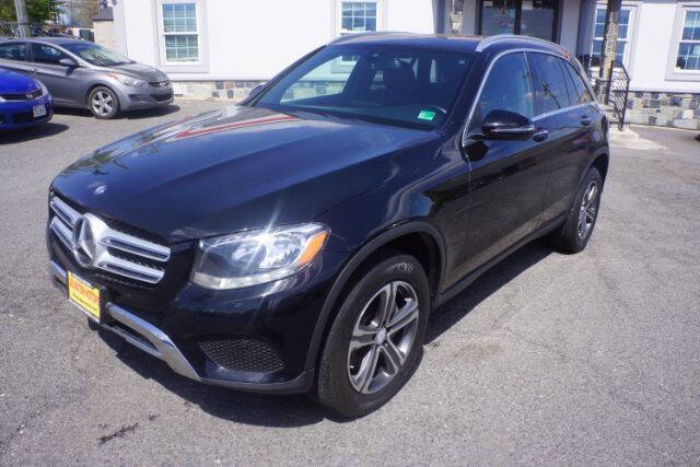 2017 Mercedes-Benz GLC GLC300's photo