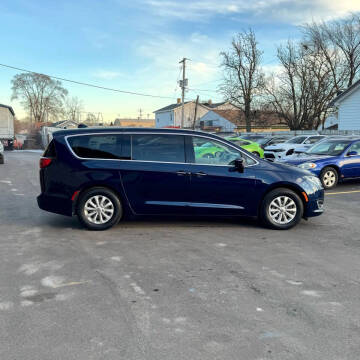2018 Chrysler Pacifica Touring Plus