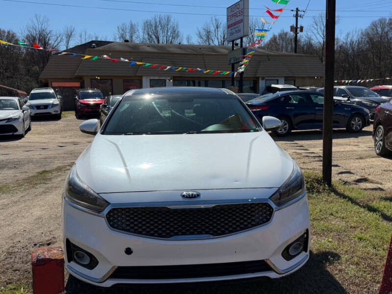 2017 Kia Cadenza Premium