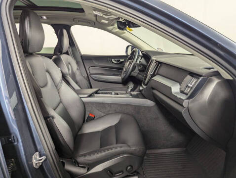 2019 Volvo XC60 T6 Momentum