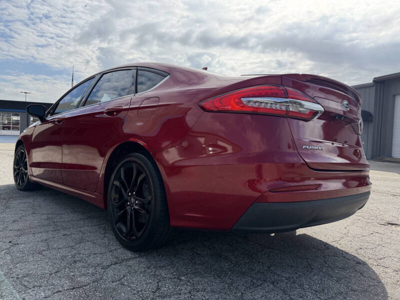 2020 Ford Fusion SE
