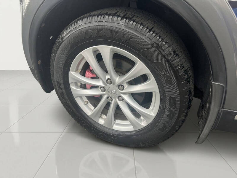 2012 Infiniti FX35