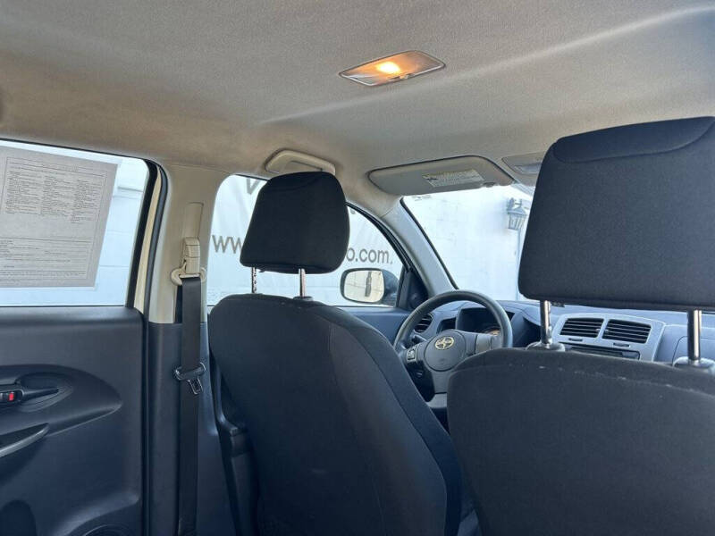 2013 Scion xD