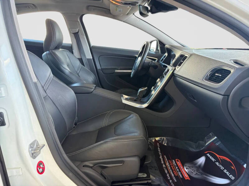 2017 Volvo S60 T5 Dynamic