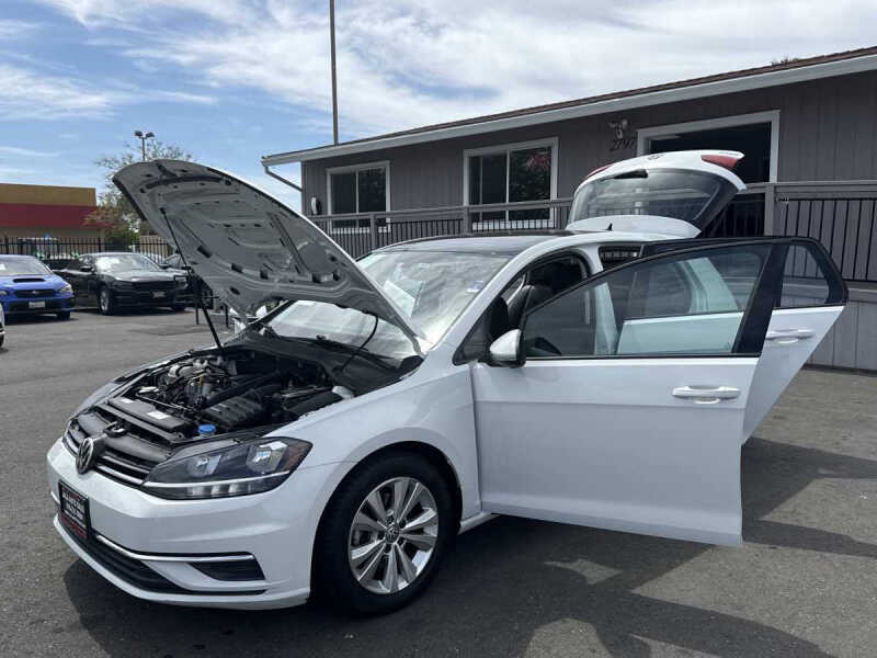 2020 Volkswagen Golf TSI