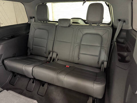 2019 Lincoln Navigator Select