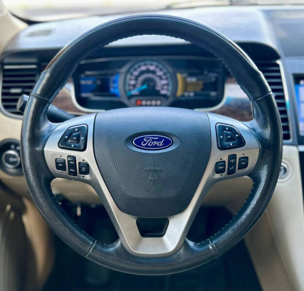 2016 Ford Taurus Limited