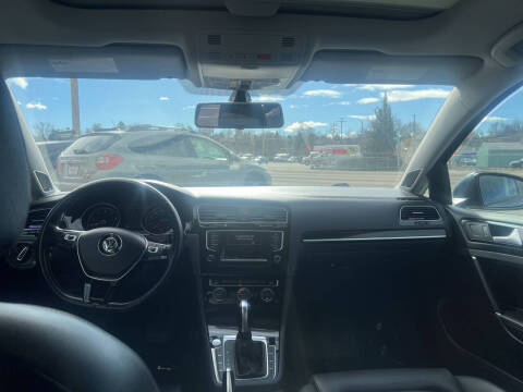 2015 Volkswagen Golf TSI SEL