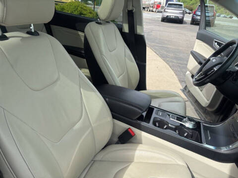 2019 Ford Edge Titanium