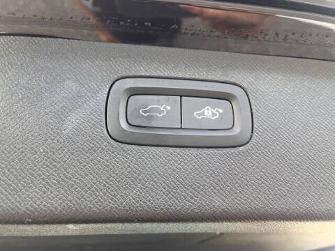 2024 Volvo XC90 B6 Ultimate Bright Theme 7P