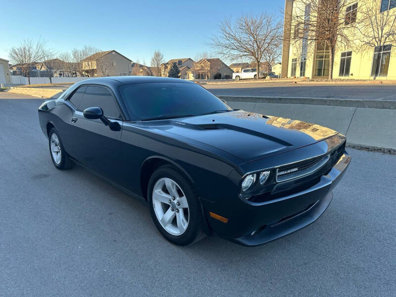 2014 Dodge Challenger for sale at The Car-Mart in Bountiful UT