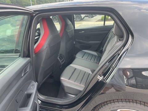 2025 Volkswagen Golf GTI SE