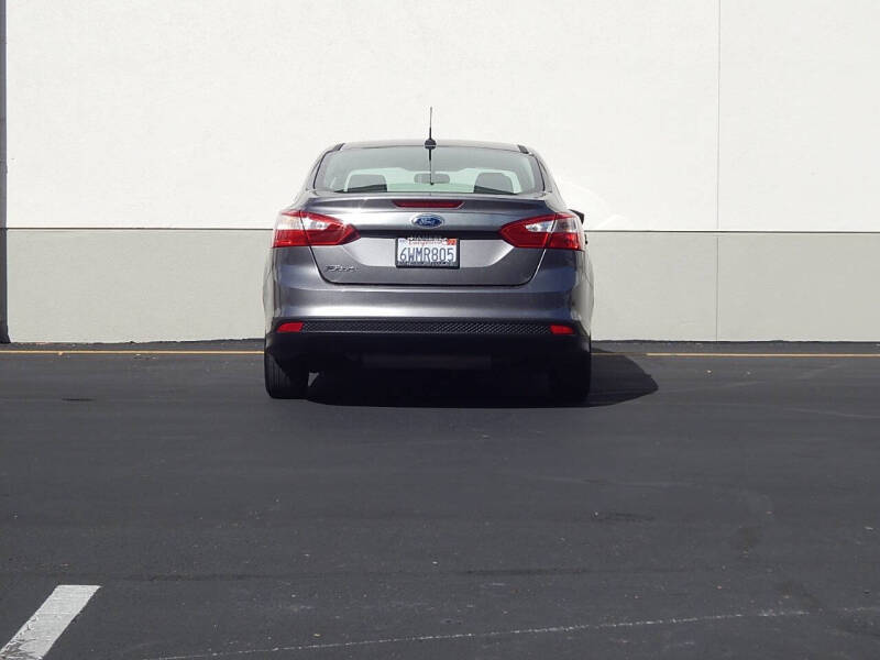 2012 Ford Focus S