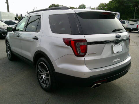 2017 Ford Explorer Sport