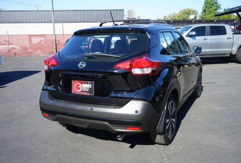 2020 Nissan Kicks SR