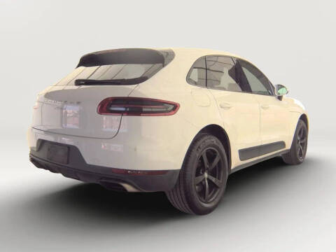 2017 Porsche Macan