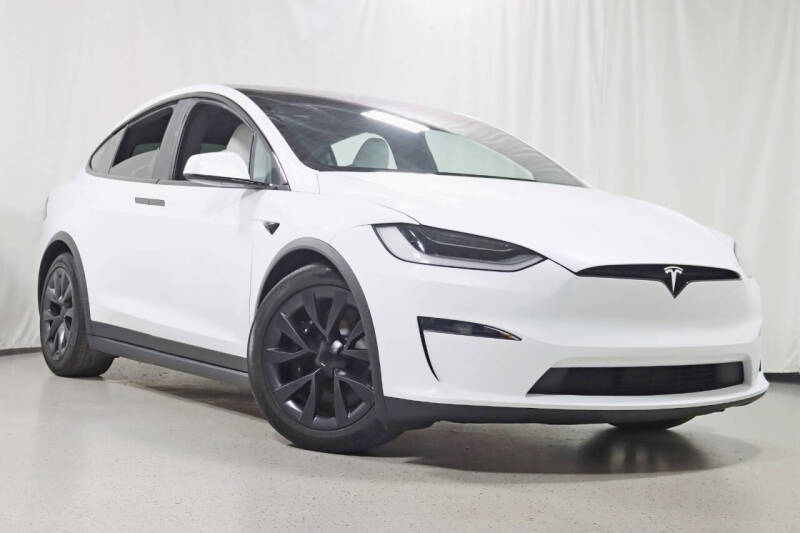 2023 Tesla Model X Standard Range