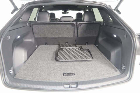 2024 Volkswagen Atlas Cross Sport SEL Premium R-Line 4Motion