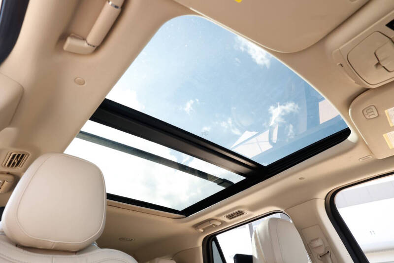 2021 Lincoln Navigator L Reserve