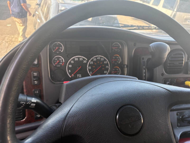 2020 Freightliner M2 106