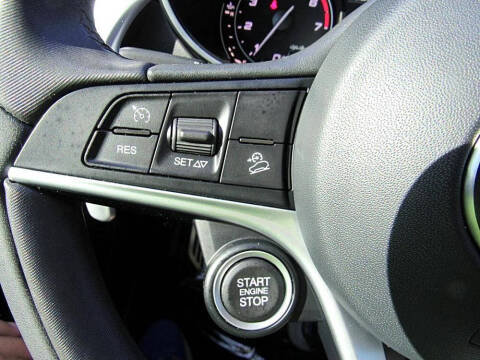 2018 Alfa Romeo Stelvio Sport