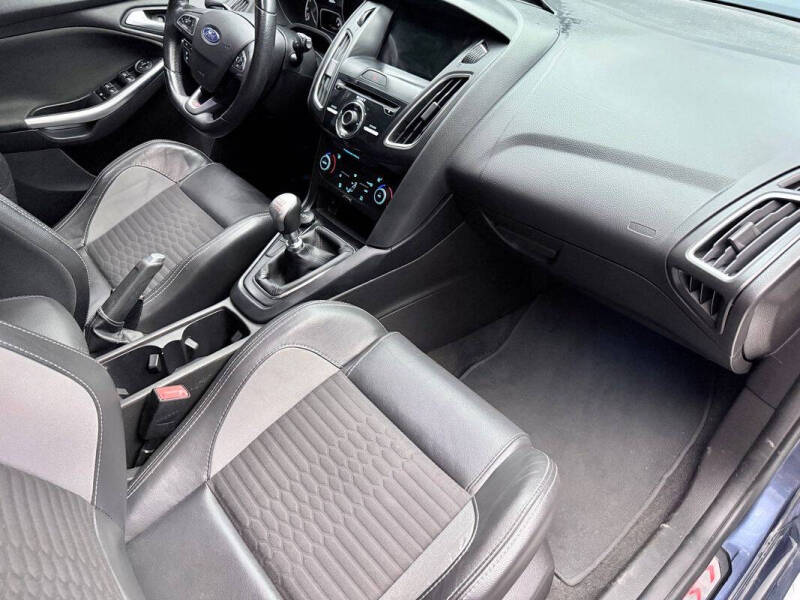 2018 Ford Focus ST