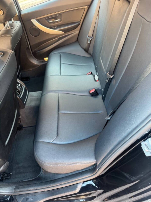 2016 BMW 3 Series 320i